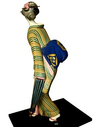 японская статуэтка из керамики Девушка с зонтиком, 1970-е гг.