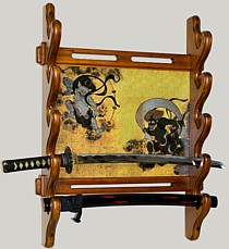 японская  настенная подставка для четырех самурайских мечей с изображением Богов