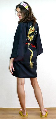 японское кимоно мини с вышивкой