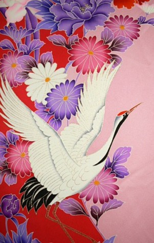 японское кимоно невесты: фрагмент росписи ткани