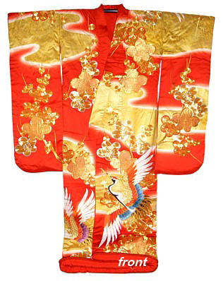 свадебное японское кимоно с золотой вышивкой
