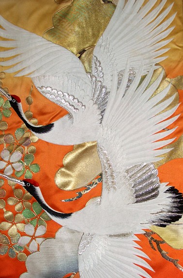 кимоно невесты деталь вышивки, интернет-магазин Аояма-До