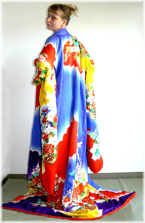 японское  шелковое кимоно фиросодэ, винтаж