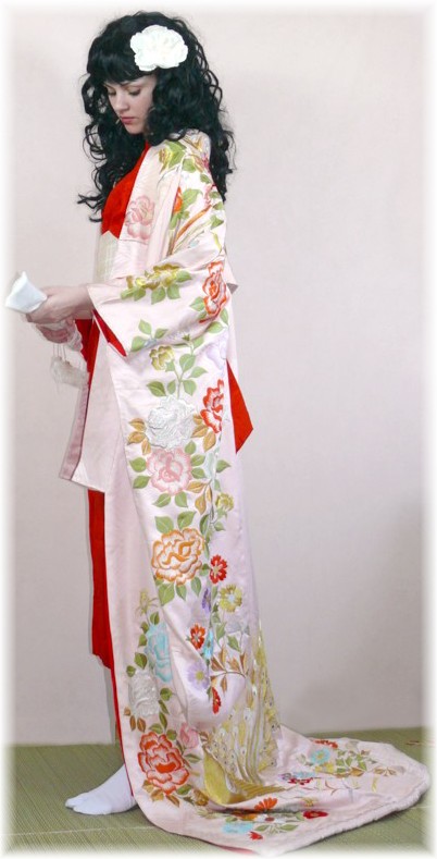 японское винтажное шелковое кимоно фурисодэ