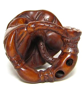 японская подписная нэцкэ Лягушка на лотосе