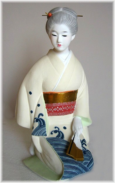 японская статуэтка из керамики Сидящая Девушка, Хаката, 1950-е гг.