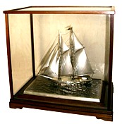 ПАРУСНАЯ ЯХТА, интерьерная композиция из серебра, Япония