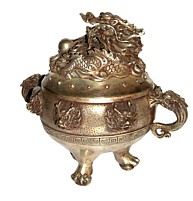 курильница с Драконом на крышке и рельефами, 1800-е гг., Япония