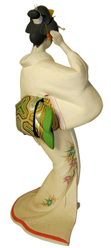 японская статуэтка из керамики Девушка в светлом кимоно, Хаката, 1950-е гг.