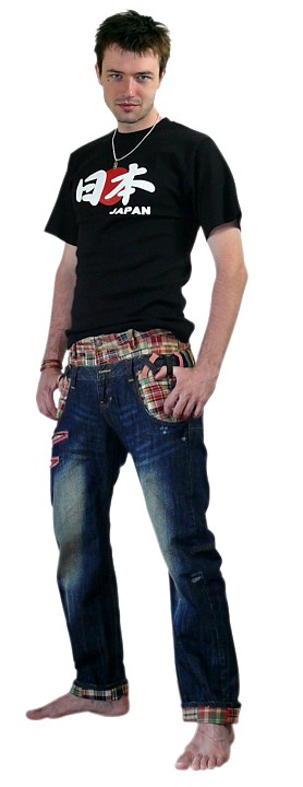 японская футболка с иероглифами