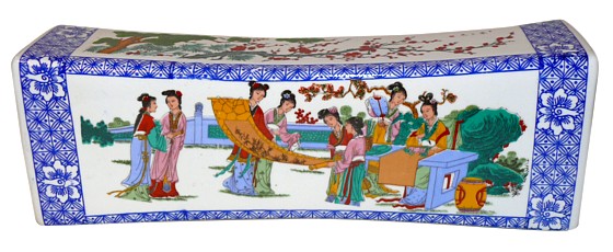 подголовник фарфоровый с рисунком на китайскую тему, Япония, 1920-е гг